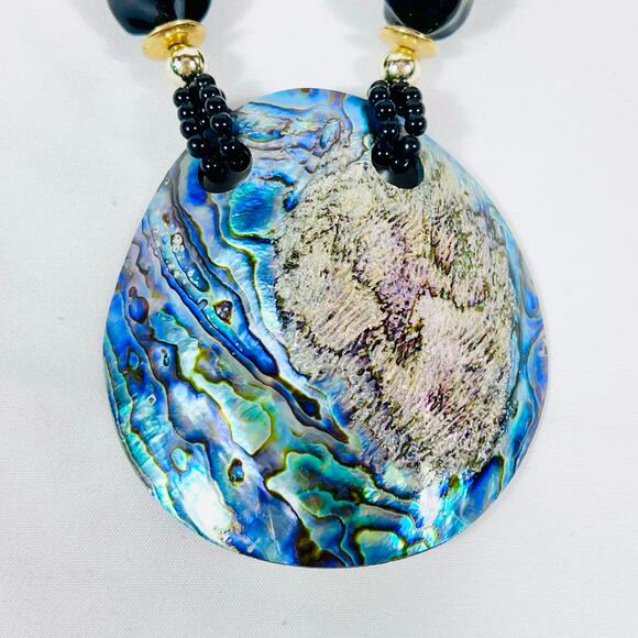 Vintage Abalone Pendant Necklace Stacked Shell Boho Mother Pearl Black Gold 13" - Picture 2 of 8